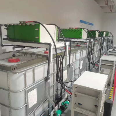 Проточная батарея ванадия REDOX 50 кВт/200 кВтч со своей собственной основной технологией для хранения энергии